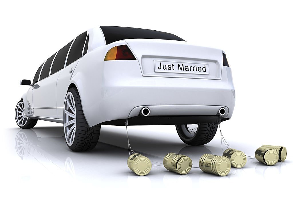 Just Married limousine.